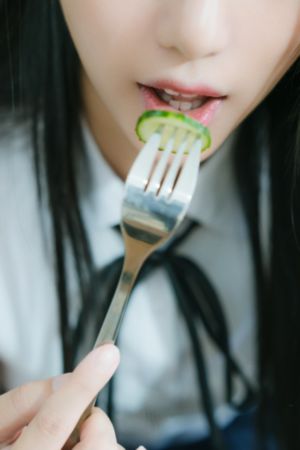 欧美夸张不锈钢戒指女_BD国语电影在线看
