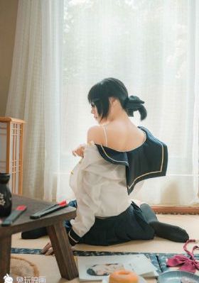 欧美风背影图片黑白_成长在线视频免费观看