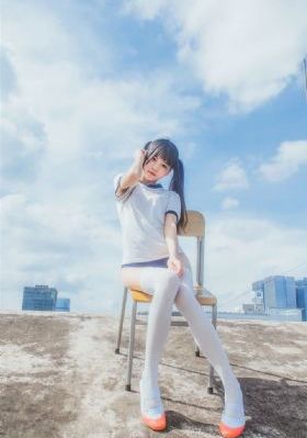 欧美翘臀美女高清图片_蓝光免费高清观看